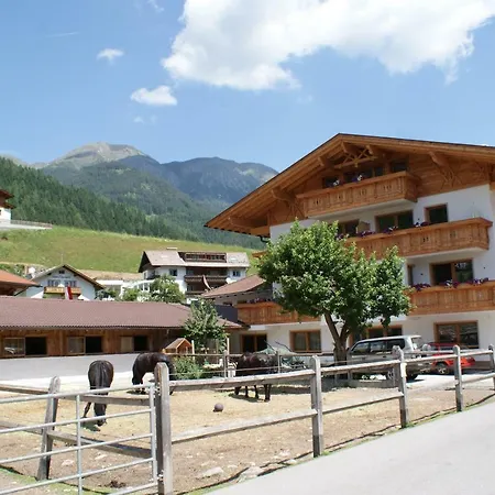 Singerhof Farm stay Fulpmes